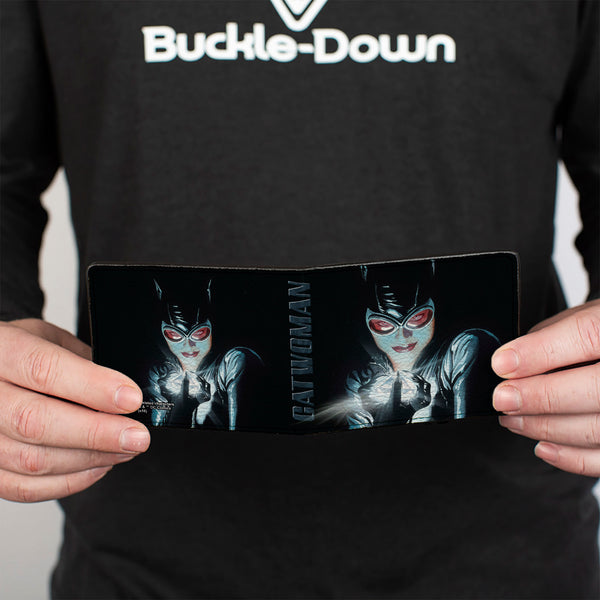 Buckle-Down Bi-Fold Wallet - CATWOMAN Holding Diamond Batman Issue 685 Comic Book Cover Pose Black