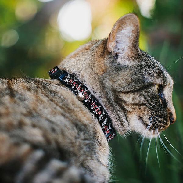 Buckle-Down Breakaway Cat Collar With Bell - GRATEFUL DEAD Dancing Skeletons And Text Black/White/Red